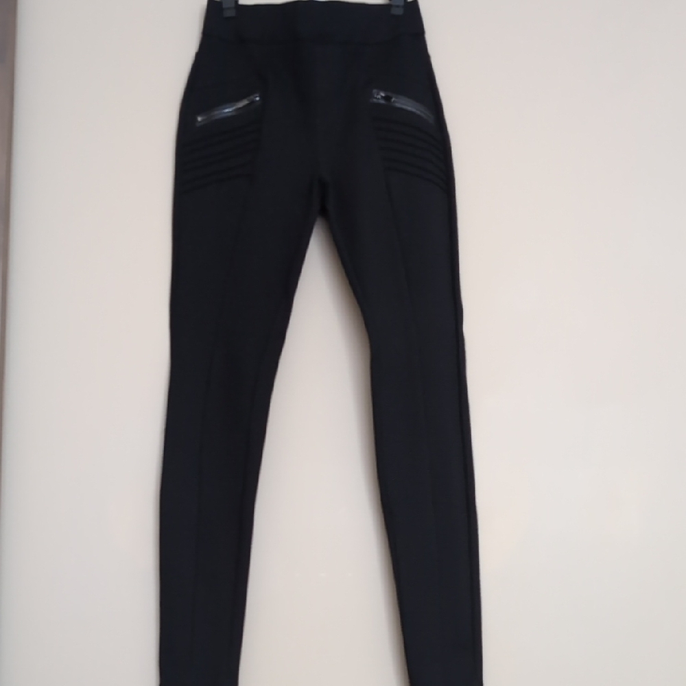 Black High-Waisted Pants with Zipper Details